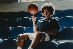 今夏参加林书豪JLIN NextGen训练营！朱正社媒晒九宫格帅照