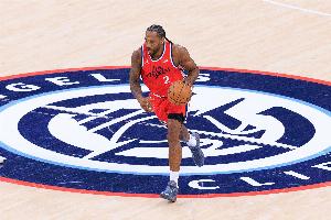 A·史密斯：伦纳德和他舅为达目的不择手段 让快船付出了惨痛代价